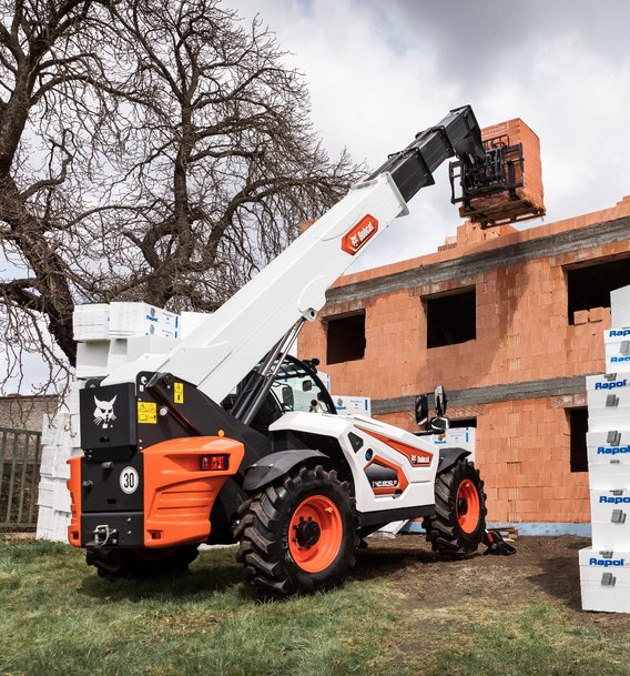 Bobcat Centrestage on Balgownie Stand at ScotPlant 2022